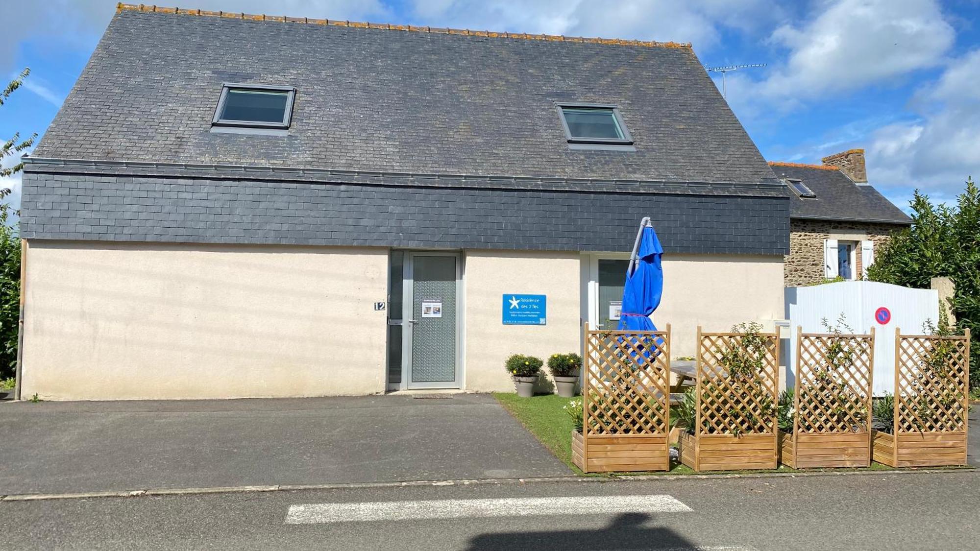 Residence Des 3 Iles, En Plein Centre-Ville, A 5 Min Des Plages, 3 Appartements Neufs Etables-sur-Mer Exterior photo